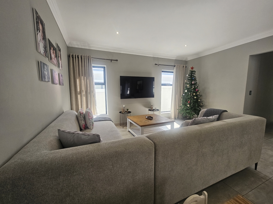 3 Bedroom Property for Sale in Brackenfell South Western Cape